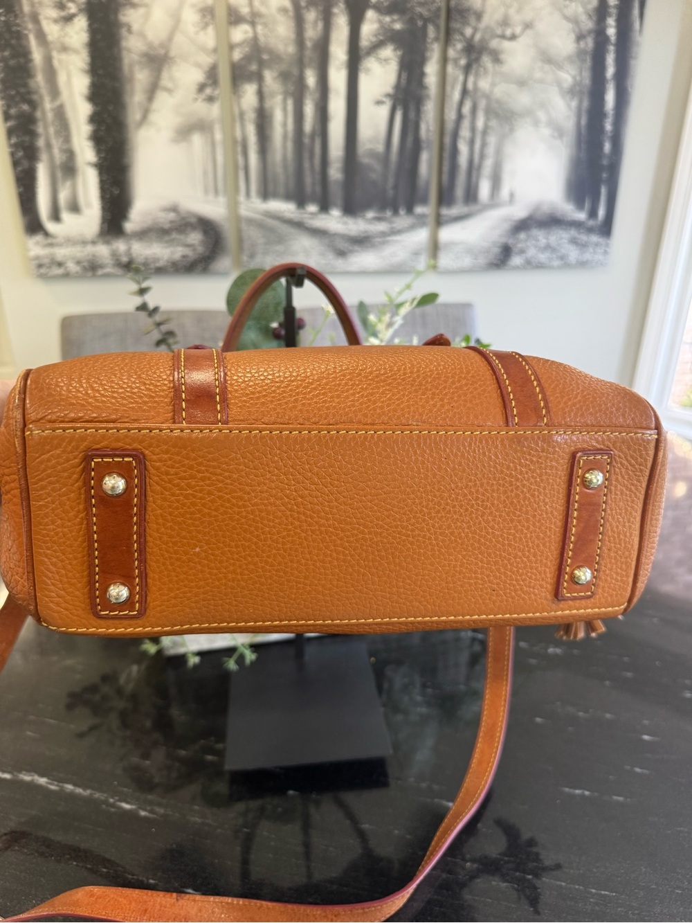 🦆Dooney & Bourke Florentine Pocket Satchel Natural Tan Cognac Leather Crossbody - Picture 13 of 16
